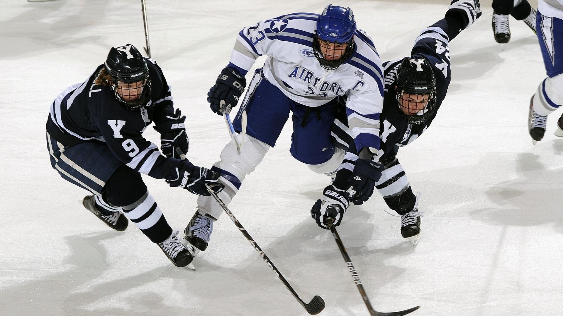 永恒的瞬间：定格在记忆中的足球画面